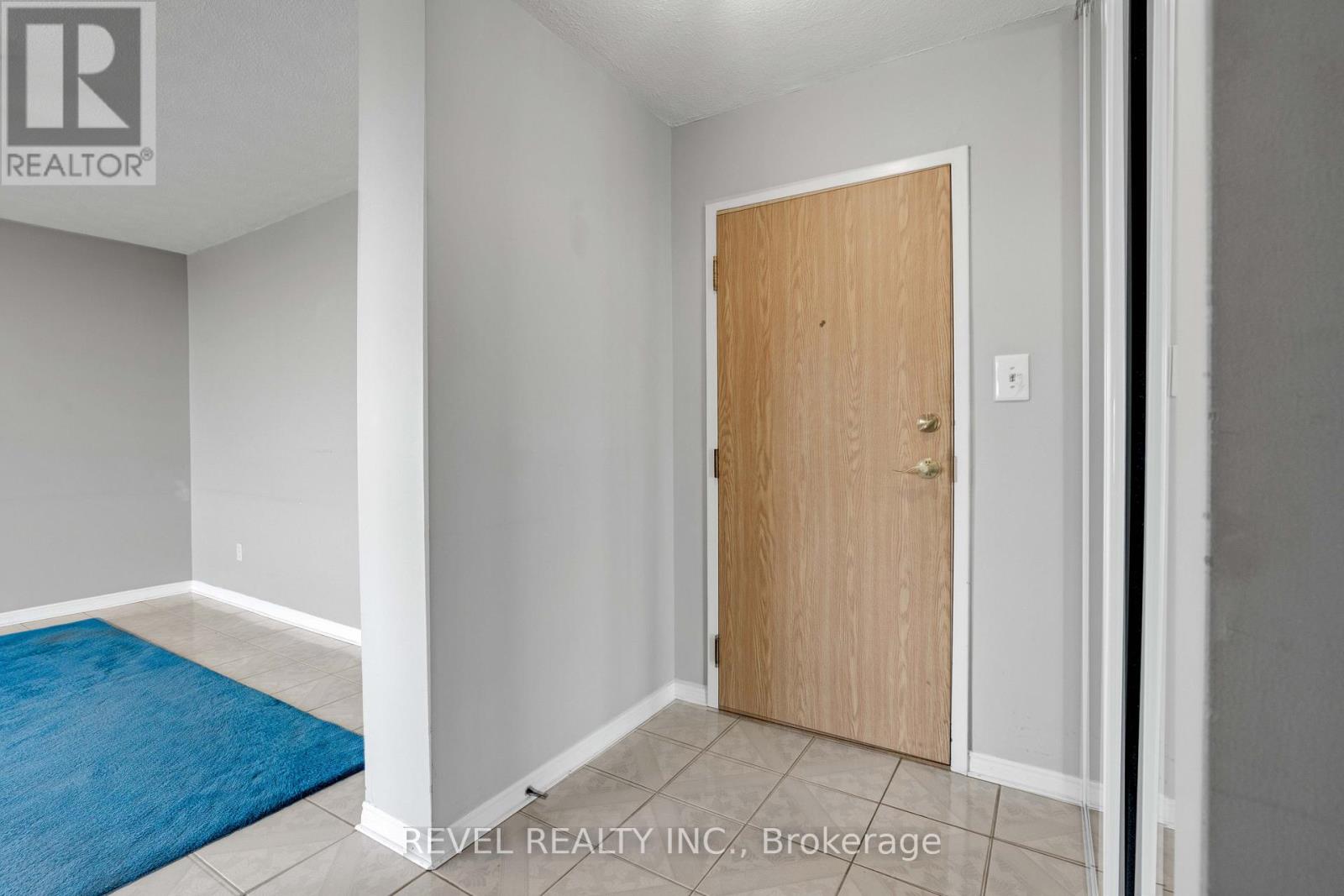 403 - 1360 Rathburn Road E, Mississauga, Ontario  L4W 4H4 - Photo 2 - W13162512
