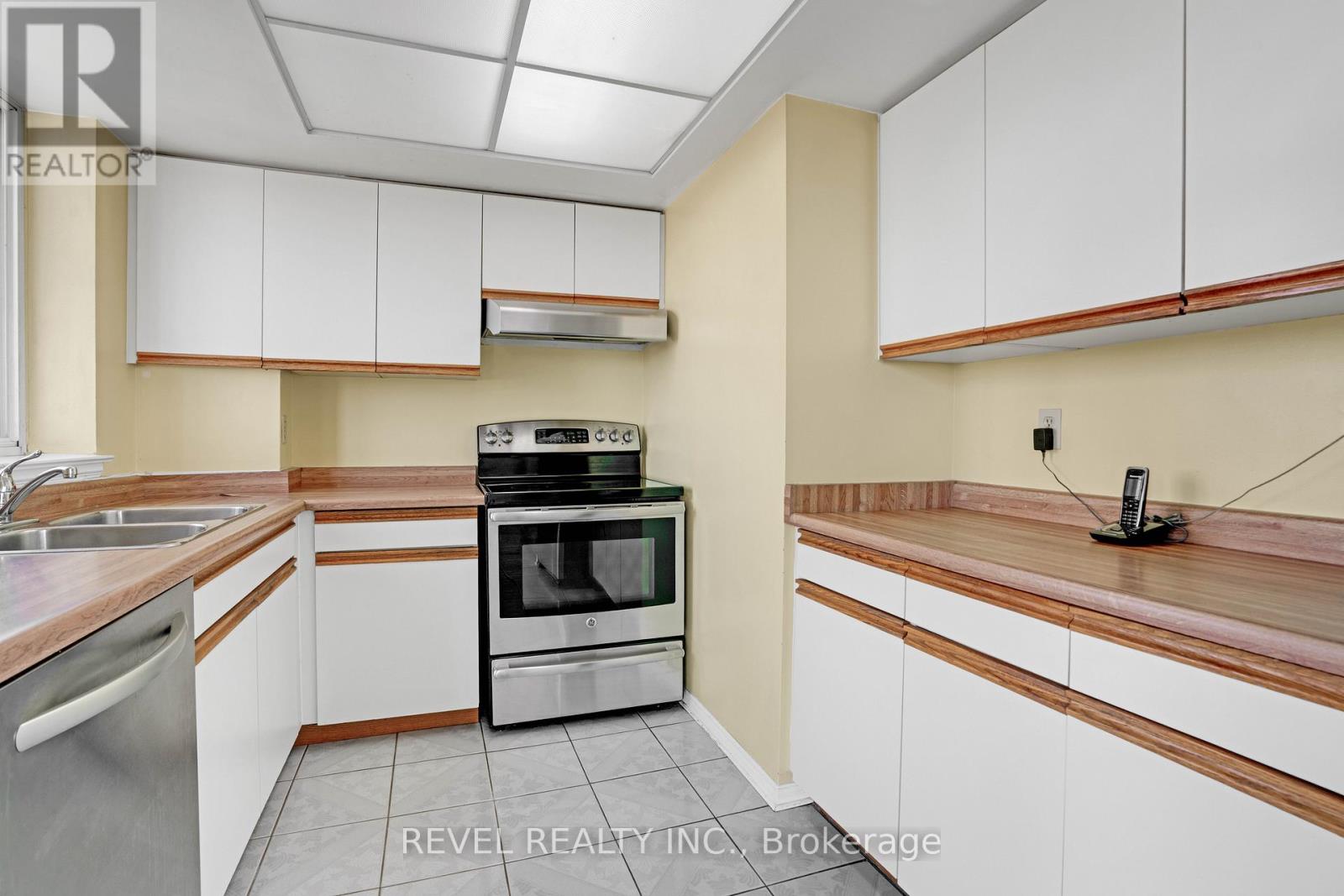 403 - 1360 Rathburn Road E, Mississauga, Ontario  L4W 4H4 - Photo 9 - W13162512