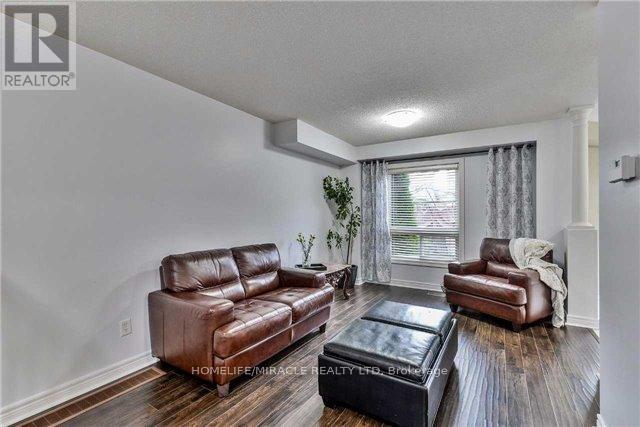 34 Ridgemore Crescent, Brampton, Ontario  L7A 2L4 - Photo 3 - W13162566