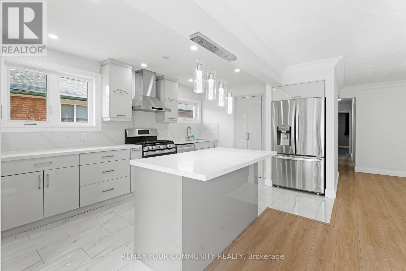 Main - 7291 Vernor Drive, Mississauga, Ontario  L4T 2P5 - Photo 12 - W13162604