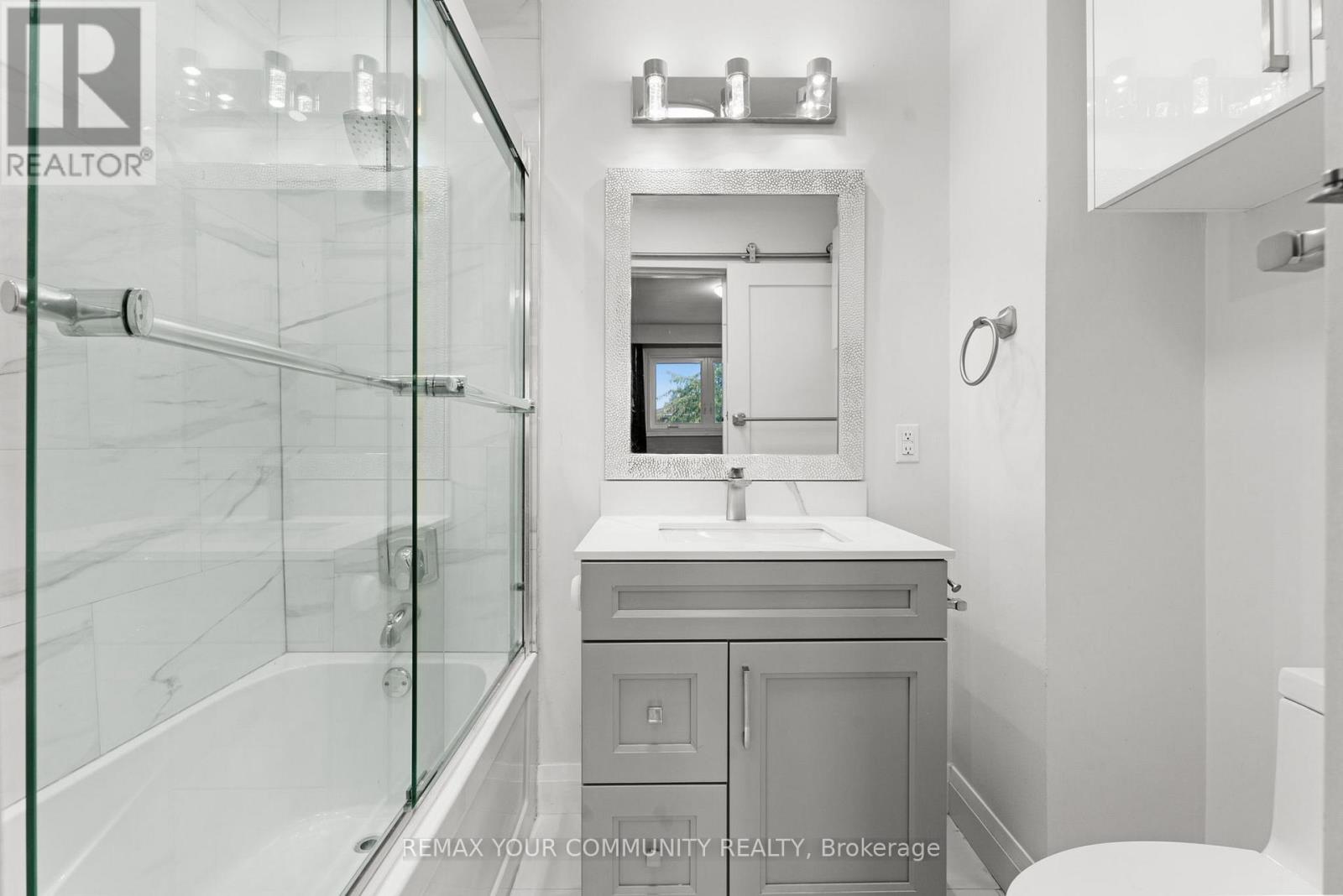 Main - 7291 Vernor Drive, Mississauga, Ontario  L4T 2P5 - Photo 19 - W13162604