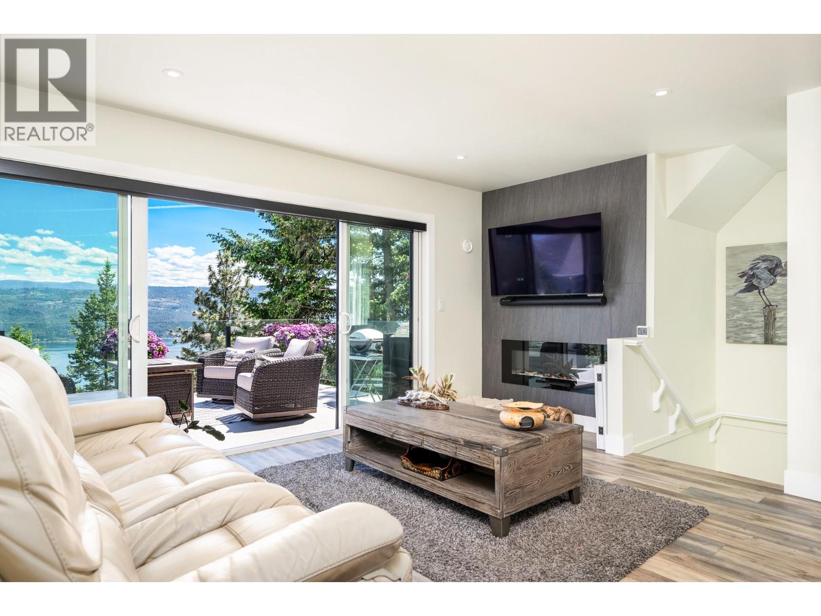 66 Crown Crescent, Vernon, British Columbia  V1H 2C3 - Photo 10 - 10385693