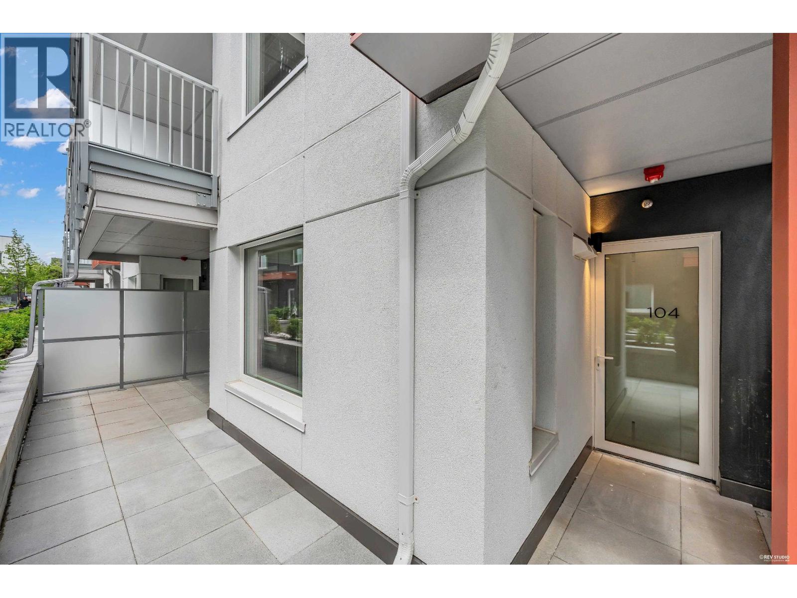 104 2250 E 1ST AVENUE, Vancouver, British Columbia