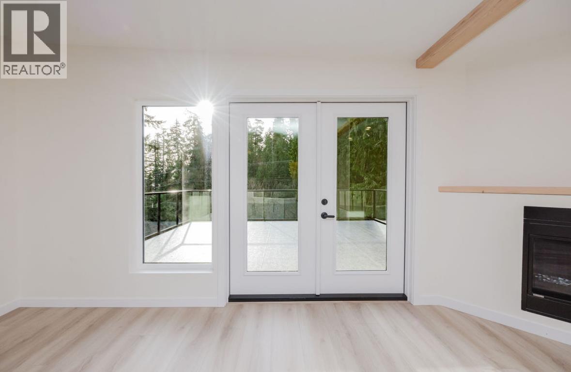 6960 Sunshine Coast Highway, Sechelt, British Columbia  V7Z 0N2 - Photo 11 - R3116634