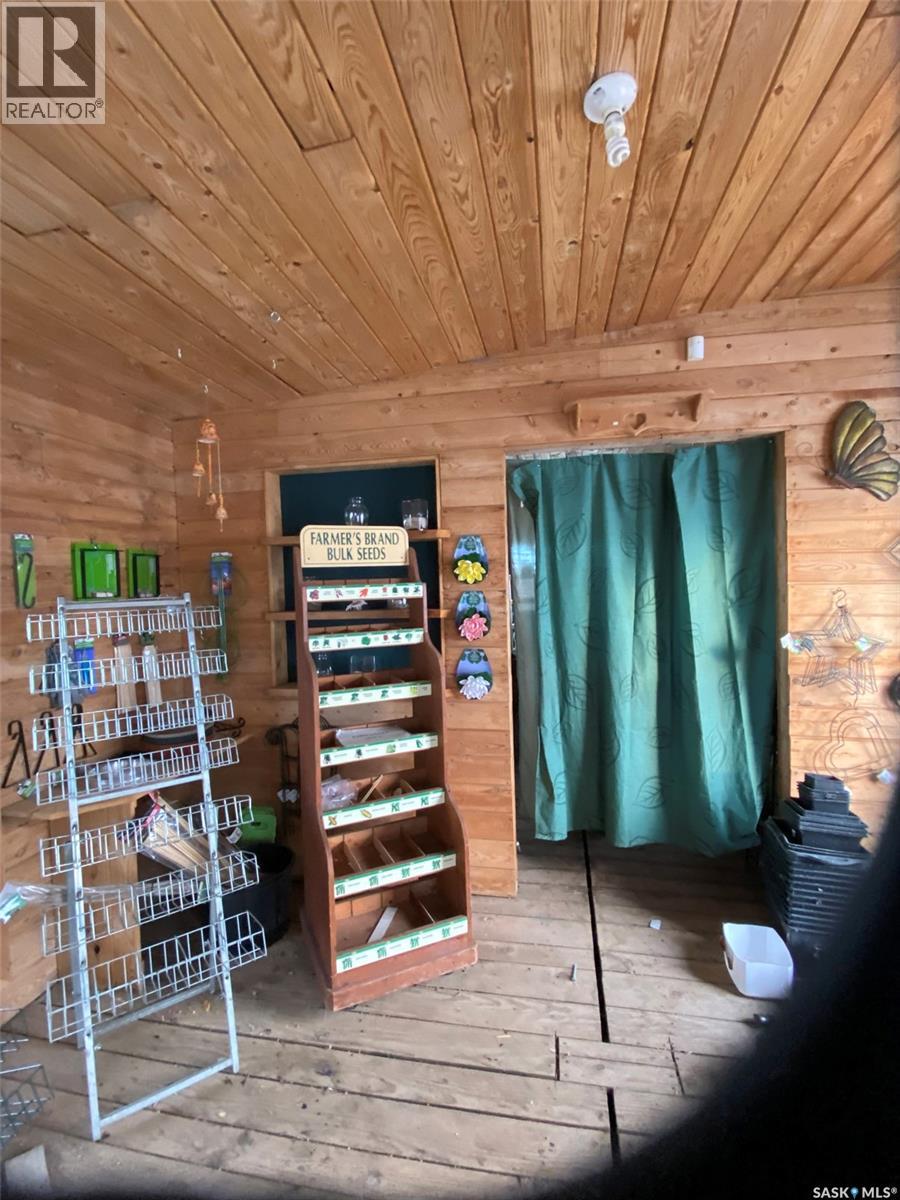 Misty Meadows Greenhouse Ltd., Meadow Lake, Saskatchewan  S9X 1Y6 - Photo 5 - SK036861