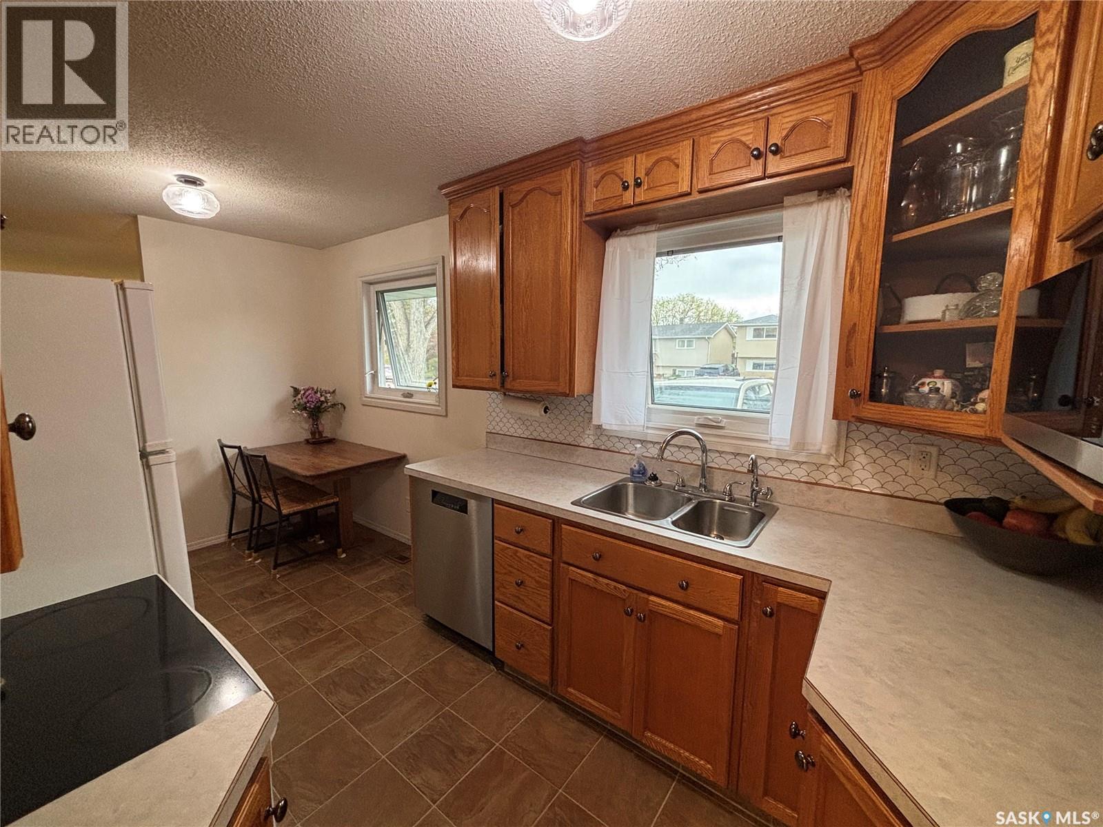 358 Bruce Street, Regina, Saskatchewan  S4R 5H1 - Photo 11 - SK036835