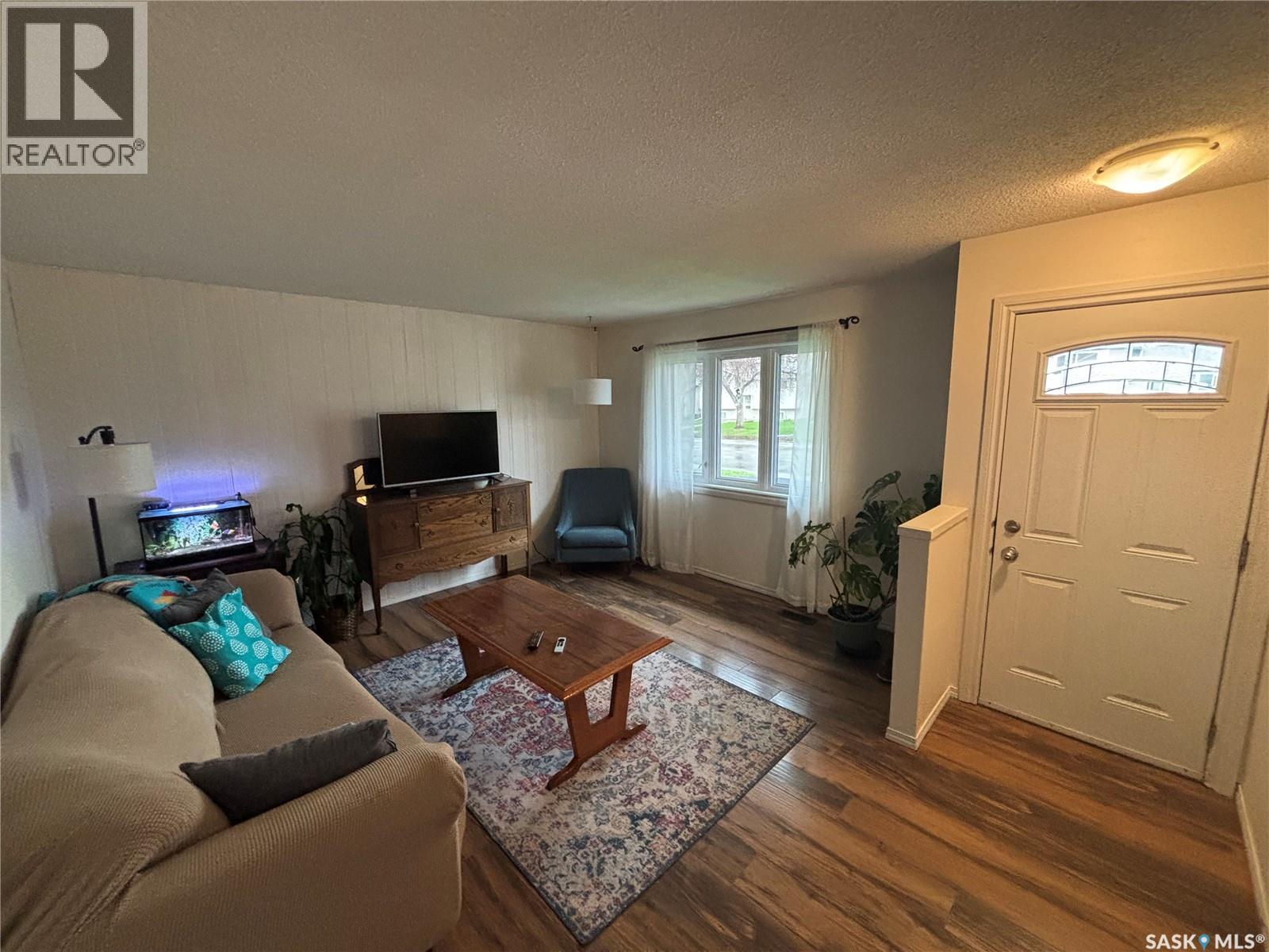 358 Bruce Street, Regina, Saskatchewan  S4R 5H1 - Photo 5 - SK036835