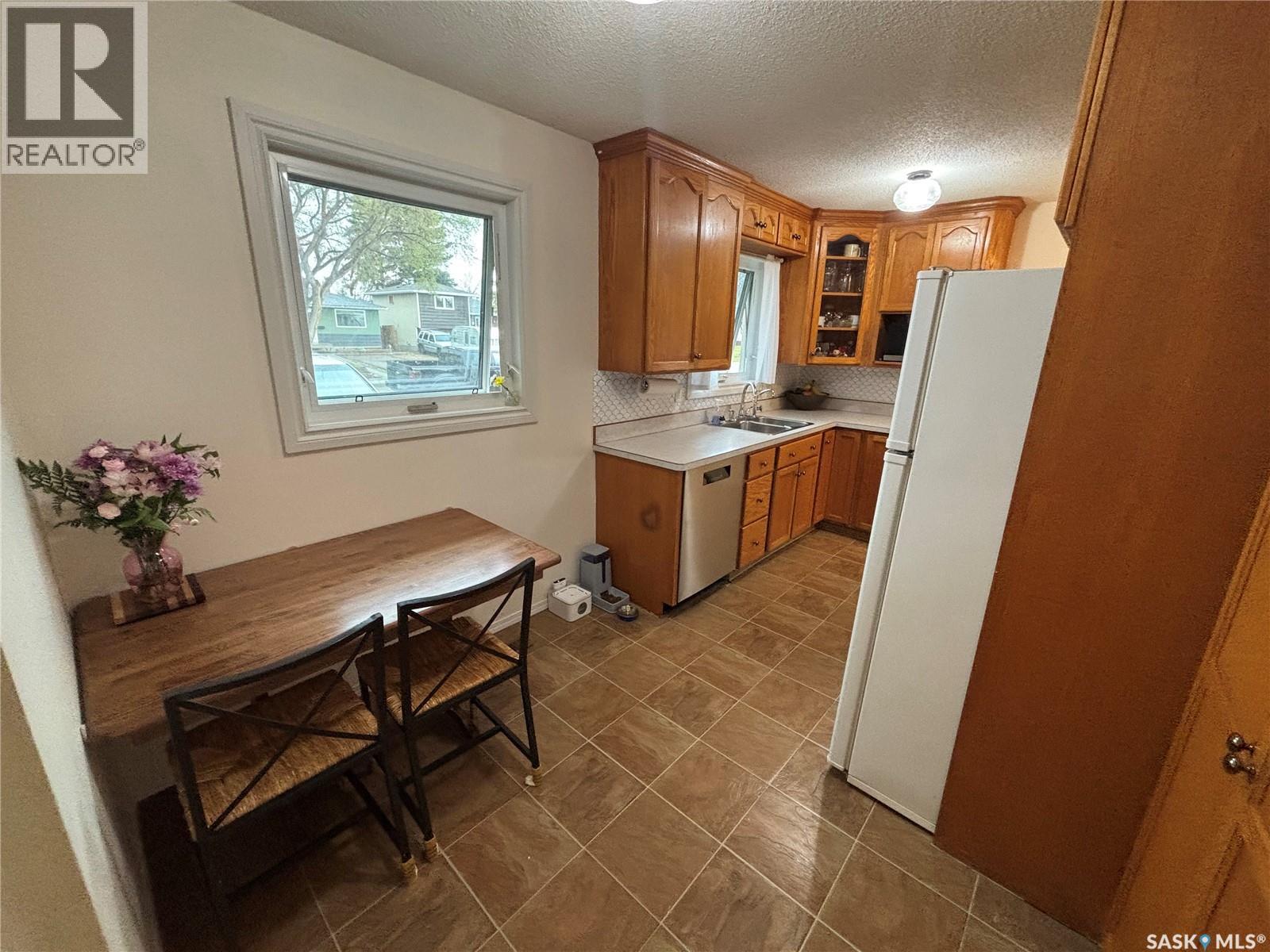 358 Bruce Street, Regina, Saskatchewan  S4R 5H1 - Photo 7 - SK036835