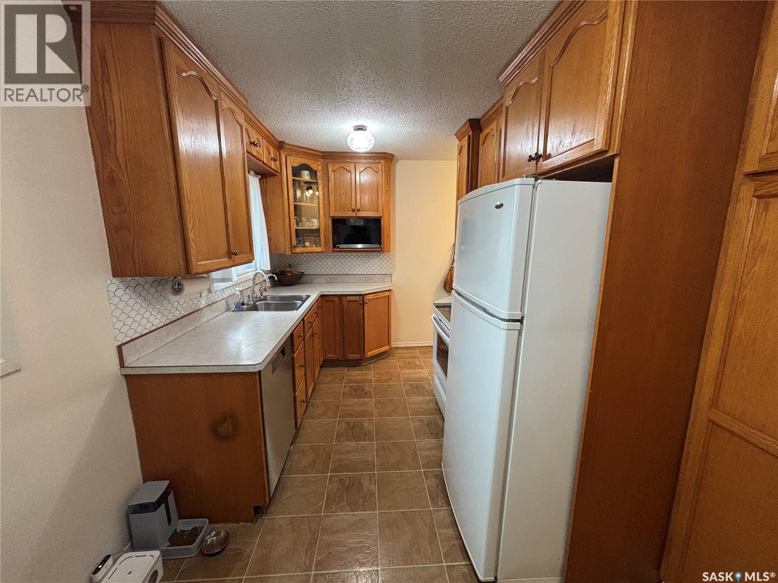 358 Bruce Street, Regina, Saskatchewan  S4R 5H1 - Photo 8 - SK036835