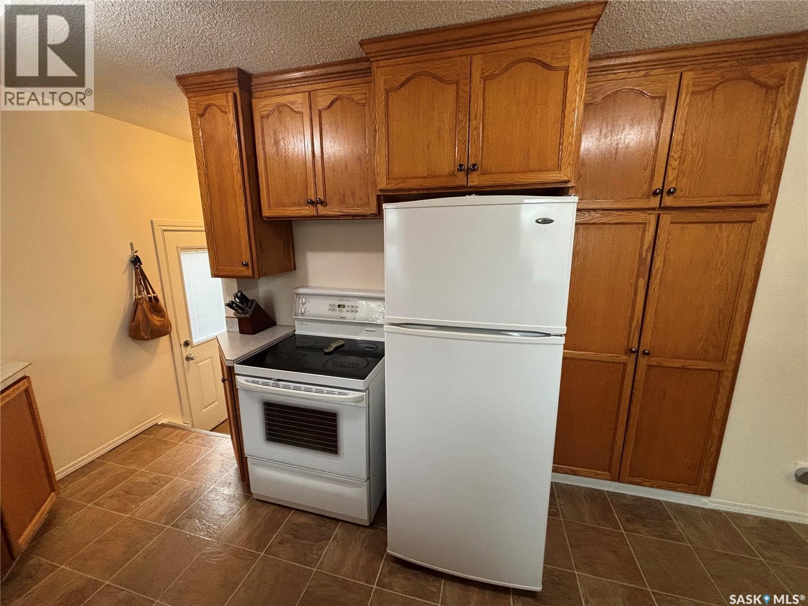 358 Bruce Street, Regina, Saskatchewan  S4R 5H1 - Photo 9 - SK036835