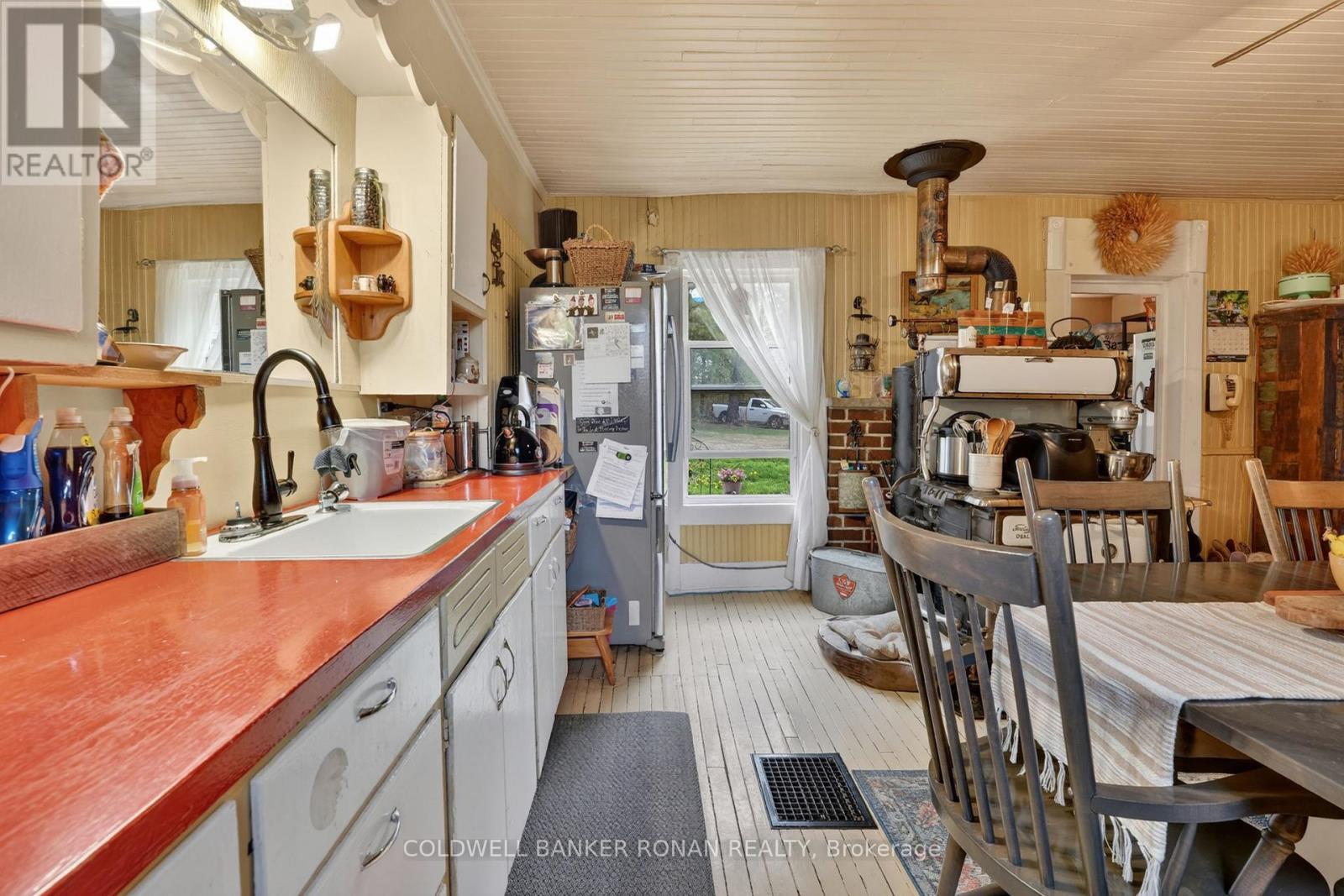 1043 Kirk Line East, Bracebridge, Ontario  P1L 0A1 - Photo 11 - X13162534