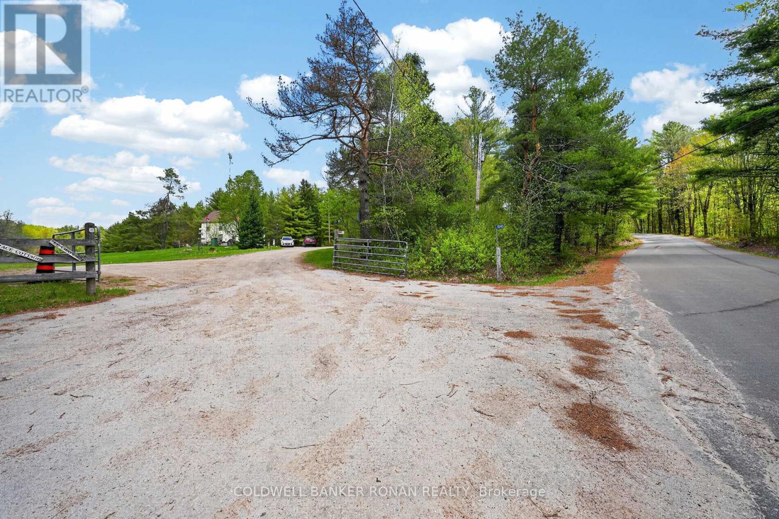 1043 Kirk Line East, Bracebridge, Ontario  P1L 0A1 - Photo 3 - X13162534