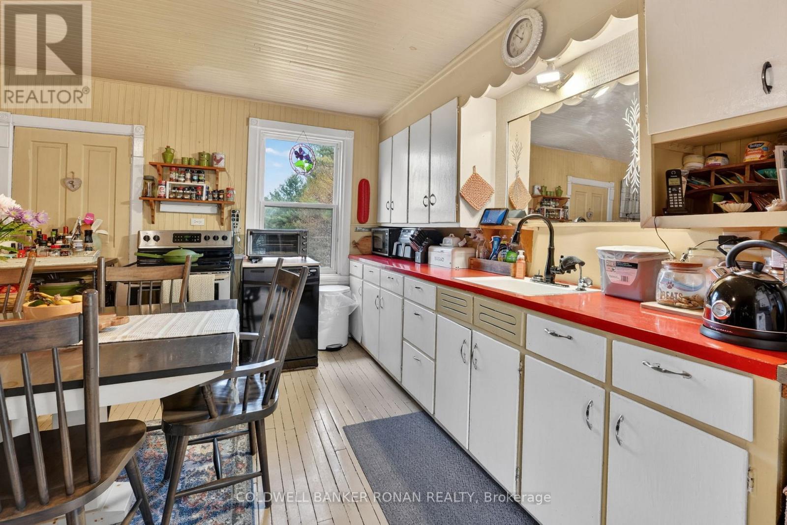 1043 Kirk Line East, Bracebridge, Ontario  P1L 0A1 - Photo 8 - X13162534