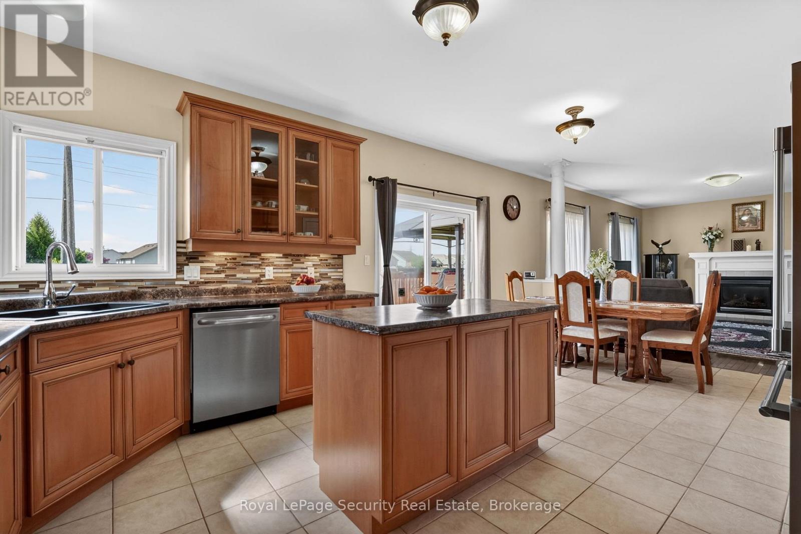 37 Fredonia Crescent, St. Catharines, Ontario  L2S 4C3 - Photo 14 - X13162576