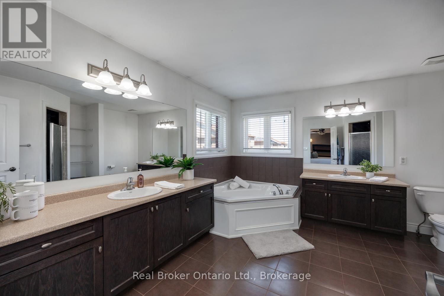 42 Ted Miller Crescent, Clarington, Ontario  L1C 0L8 - Photo 31 - E13162684