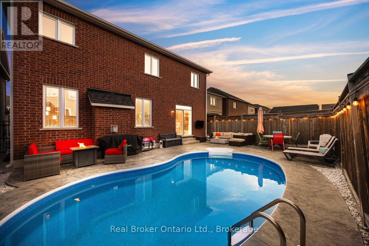 42 Ted Miller Crescent, Clarington, Ontario  L1C 0L8 - Photo 45 - E13162684