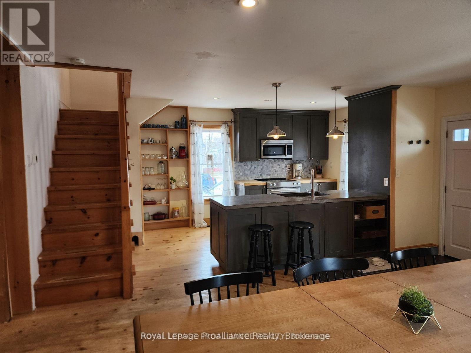 26 York Street, Prince Edward County, Ontario  K0K 2T0 - Photo 9 - X13162948