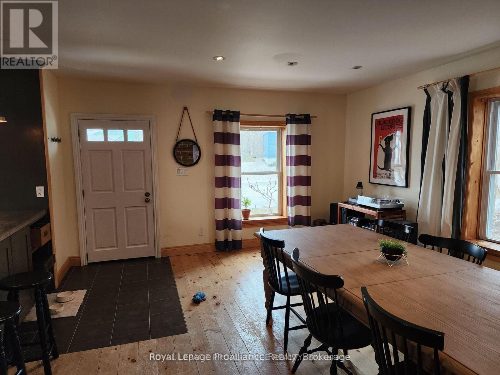 26 York Street, Prince Edward County, Ontario  K0K 2T0 - Photo 11 - X13162964