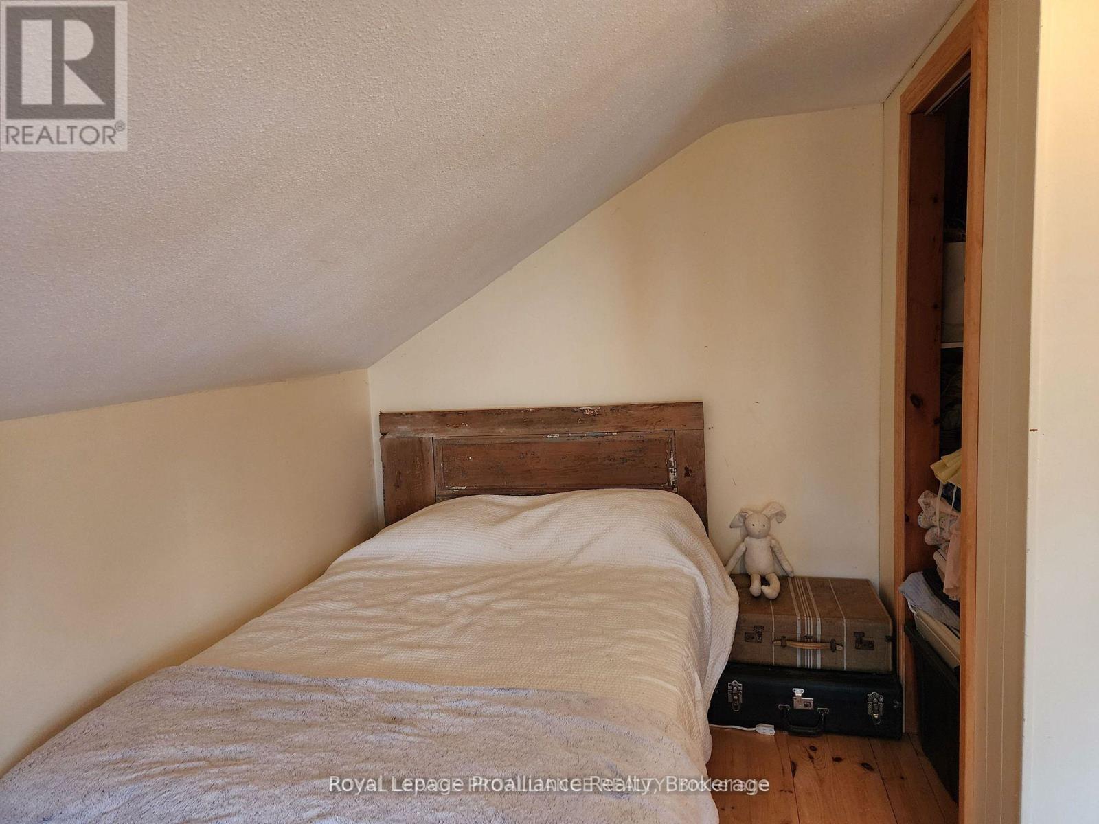 26 York Street, Prince Edward County, Ontario  K0K 2T0 - Photo 15 - X13162964