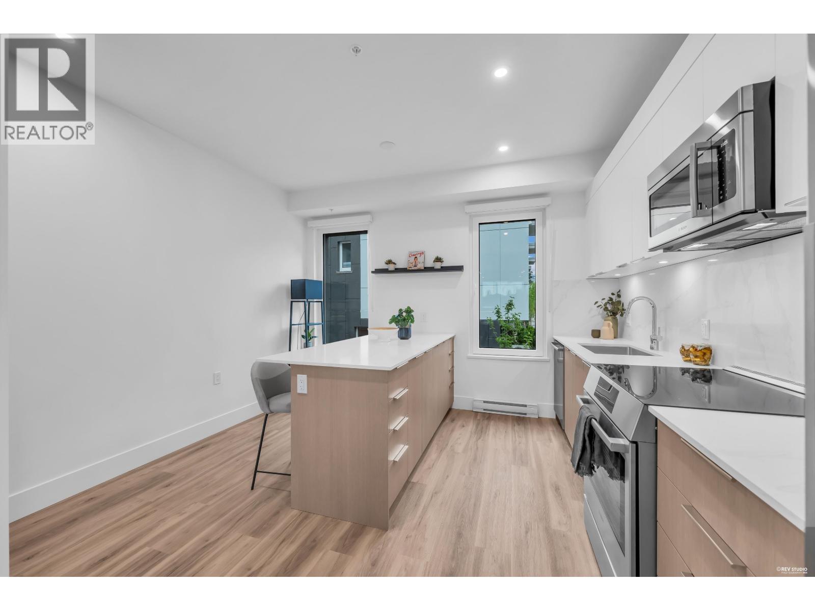 1732 Templeton Drive, Vancouver, British Columbia  V5N 1B6 - Photo 11 - R3126261