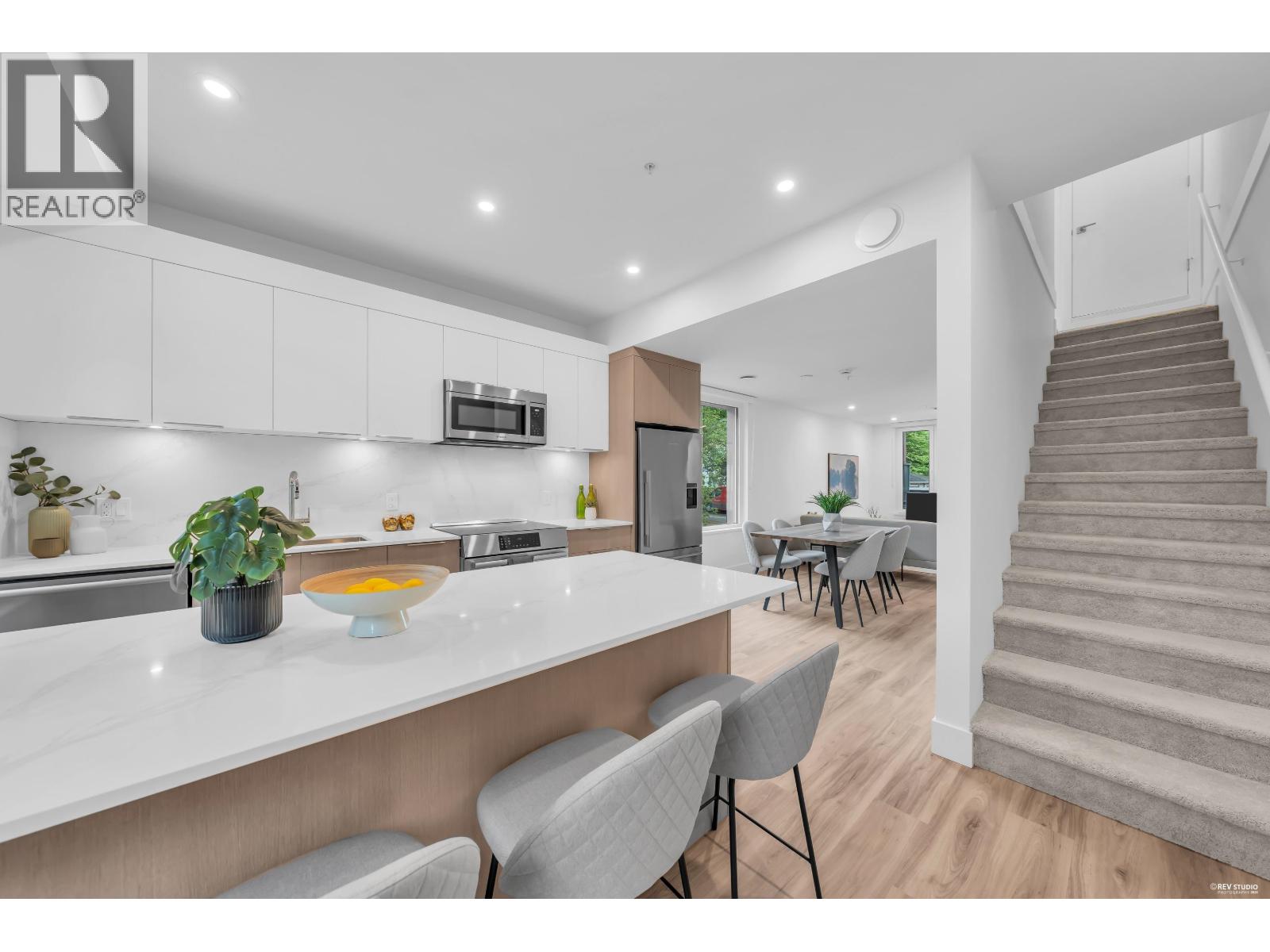1732 Templeton Drive, Vancouver, British Columbia  V5N 1B6 - Photo 6 - R3126261