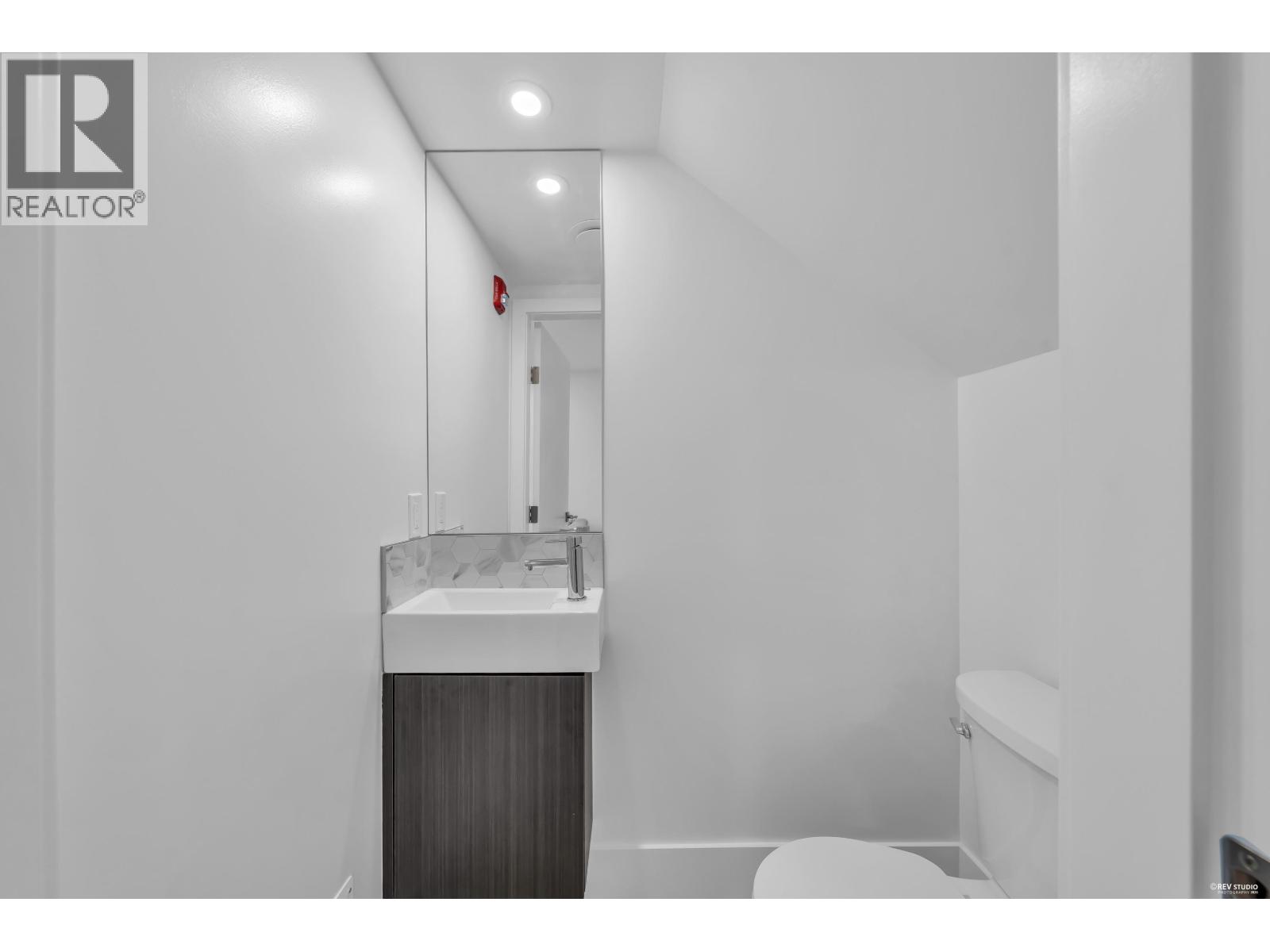 1732 Templeton Drive, Vancouver, British Columbia  V5N 1B6 - Photo 27 - R3126261