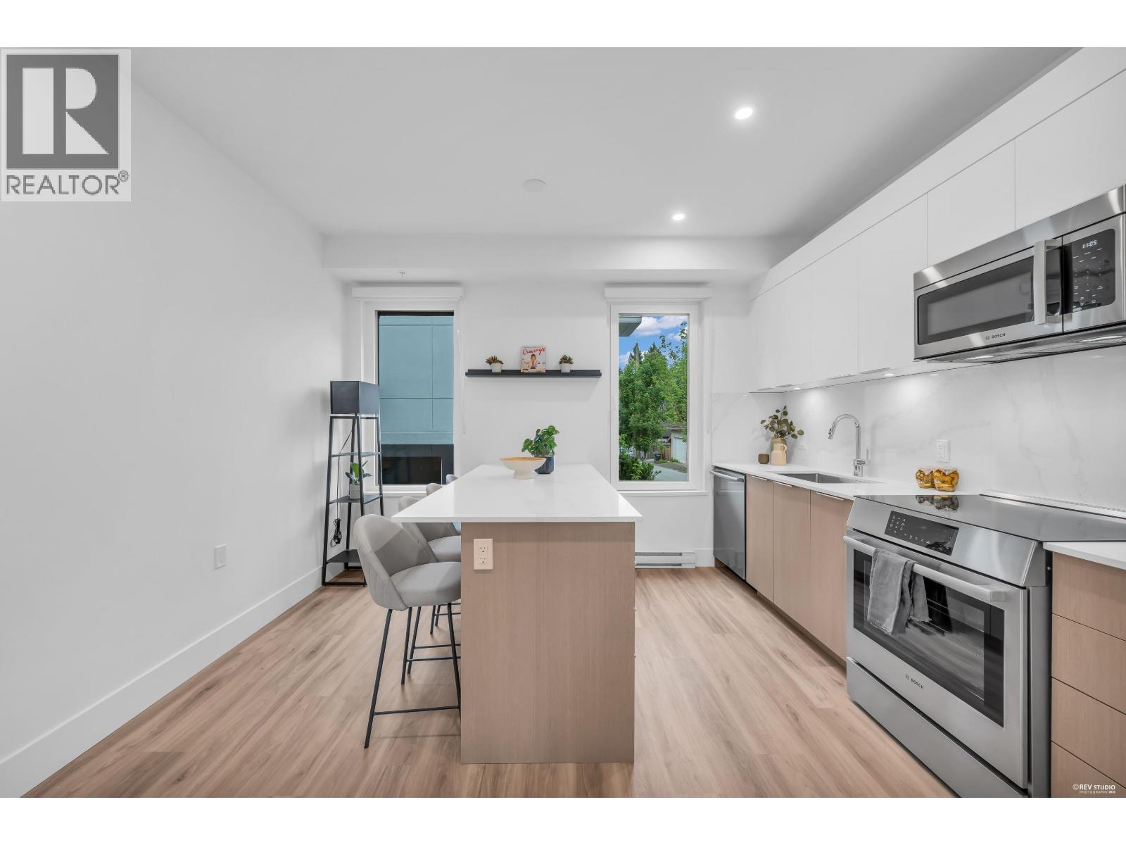 1732 Templeton Drive, Vancouver, British Columbia  V5N 1B6 - Photo 10 - R3126261