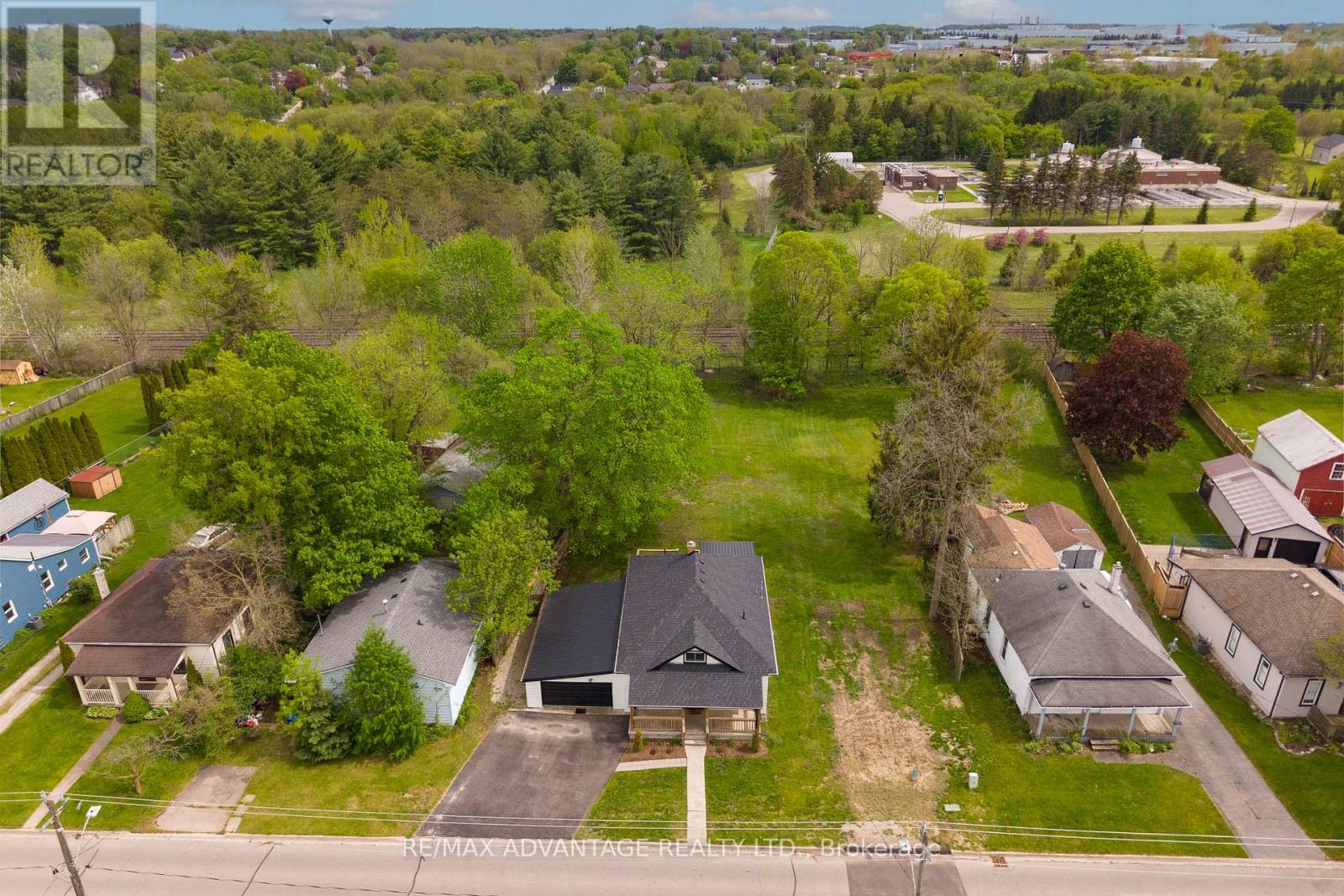 209 Victoria Street, Ingersoll, Ontario  N5C 2N2 - Photo 4 - X13162670