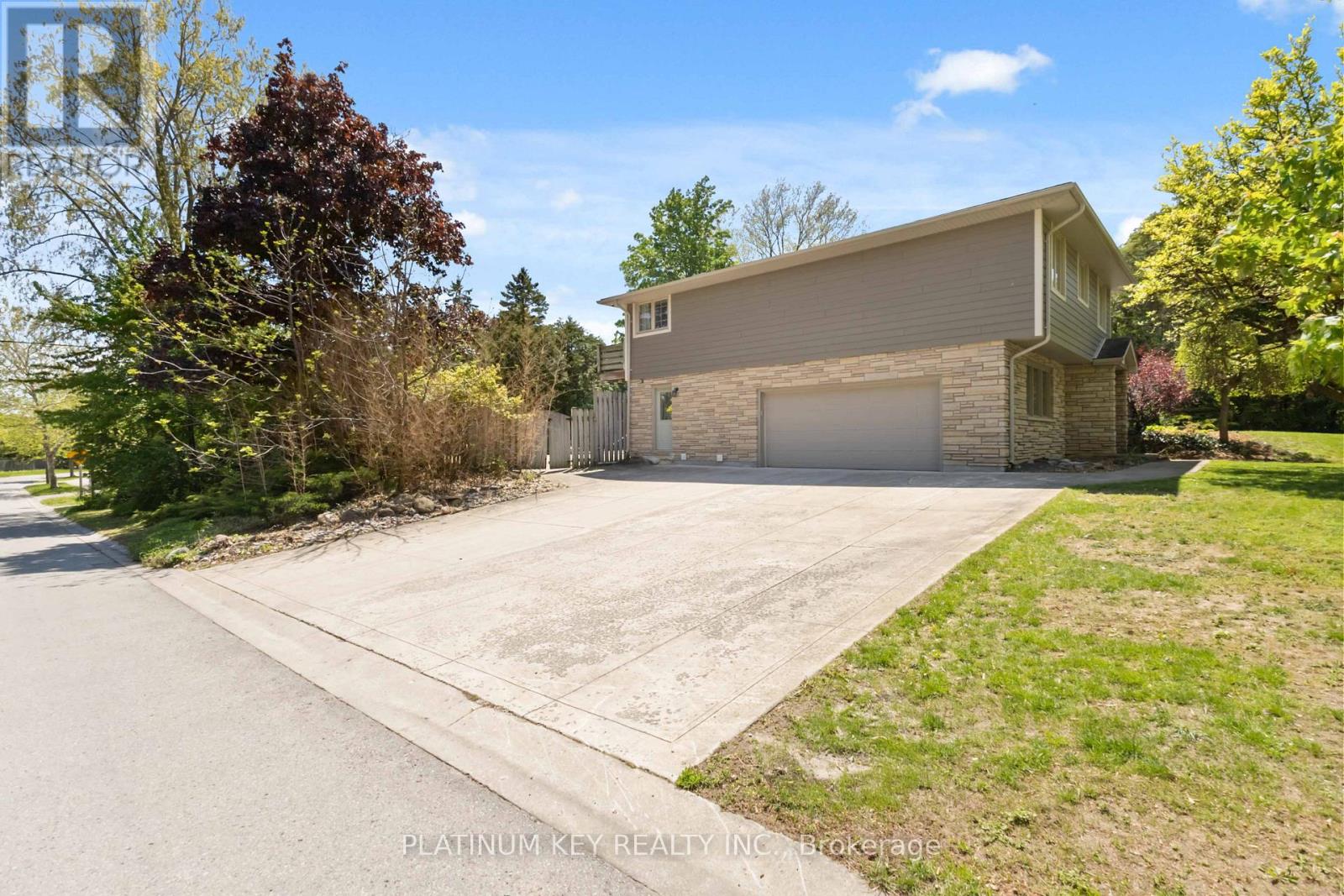 1571 Mcclure Drive, London North, Ontario  N6G 2L1 - Photo 45 - X13162710