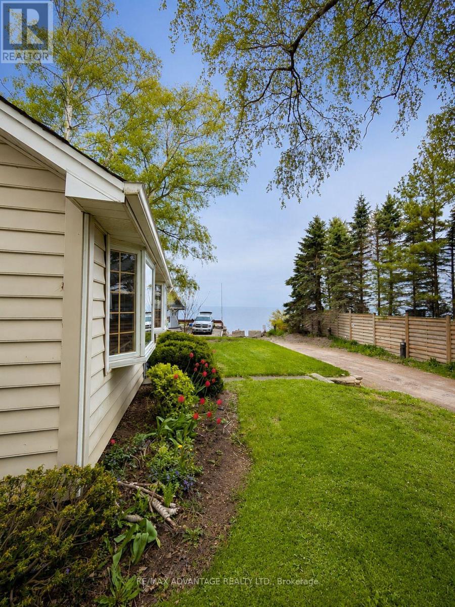 49205 Blair Drive, Malahide, Ontario  N5H 2R2 - Photo 2 - X13162820