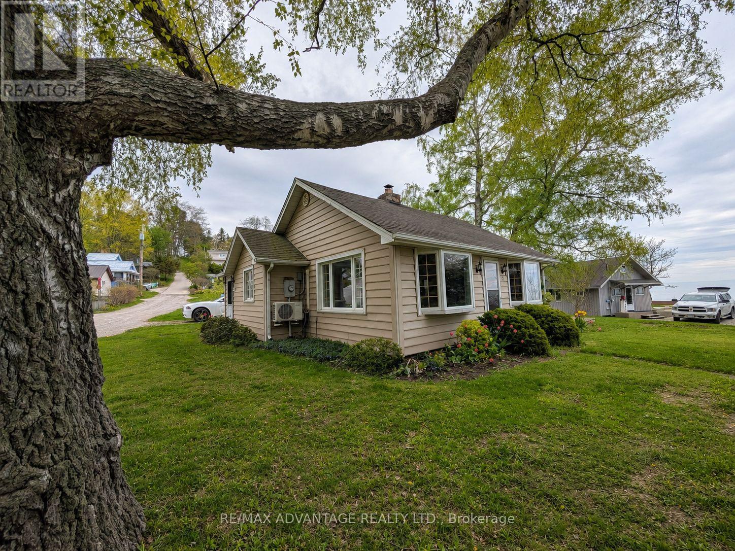49205 Blair Drive, Malahide, Ontario  N5H 2R2 - Photo 3 - X13162820