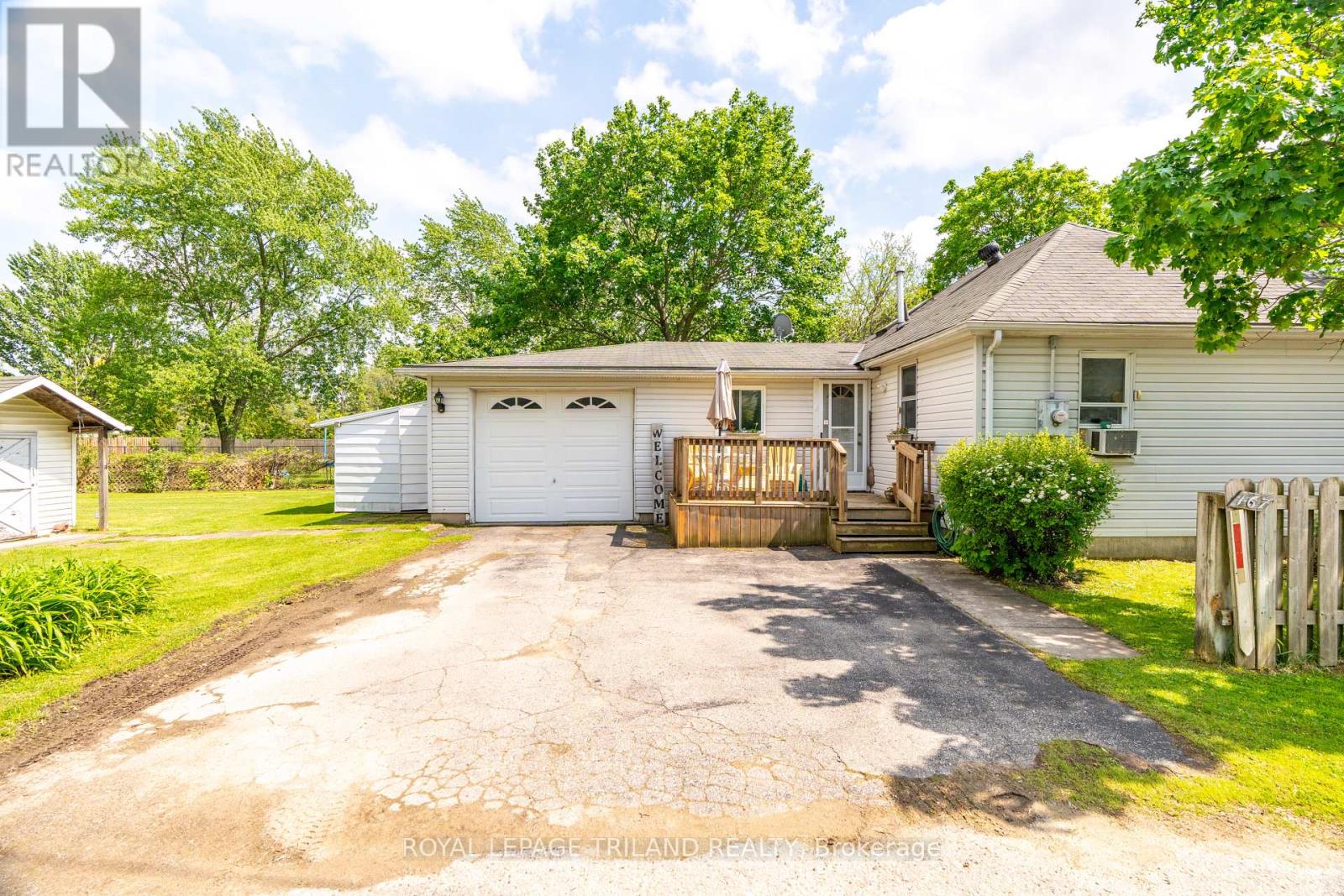 167 Simpson Street, Southwest Middlesex, Ontario  N0L 1M0 - Photo 4 - X13162986