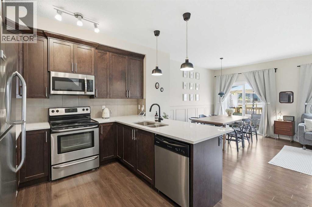 425 Carringvue Avenue NW, Calgary, Alberta  T3P 0W5 - Photo 4 - A2311473
