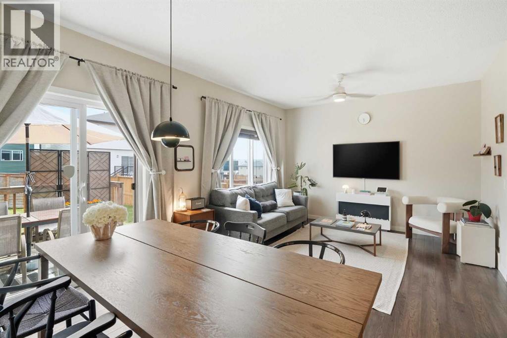 425 Carringvue Avenue NW, Calgary, Alberta  T3P 0W5 - Photo 8 - A2311473