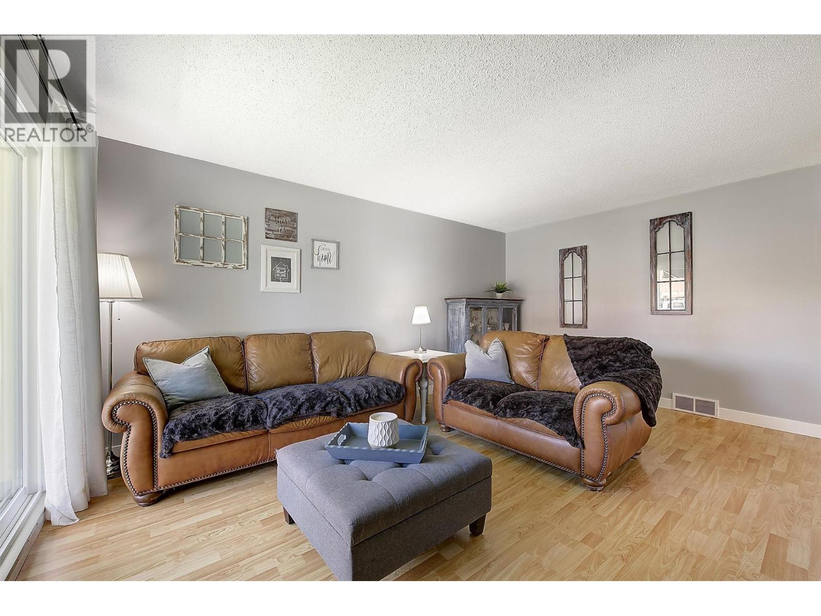 230 Kneller Road, Kelowna, British Columbia  V1X 4C2 - Photo 11 - 10388485