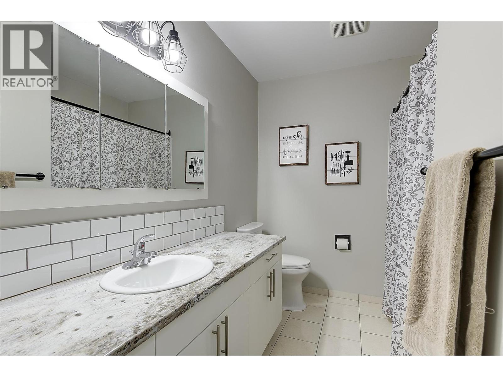 230 Kneller Road, Kelowna, British Columbia  V1X 4C2 - Photo 16 - 10388485