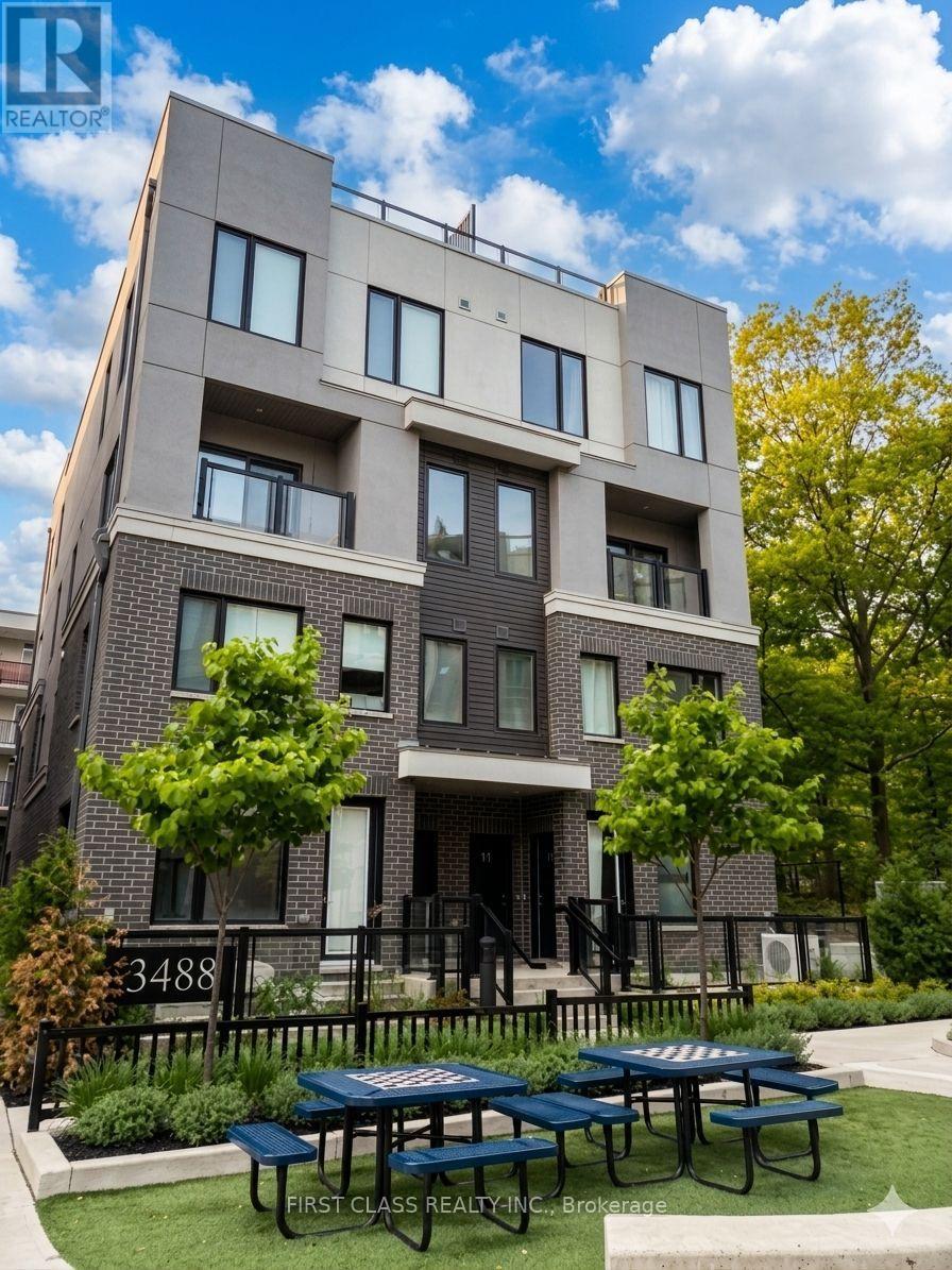 4 - 3488 WIDDICOMBE WAY, Mississauga, Ontario