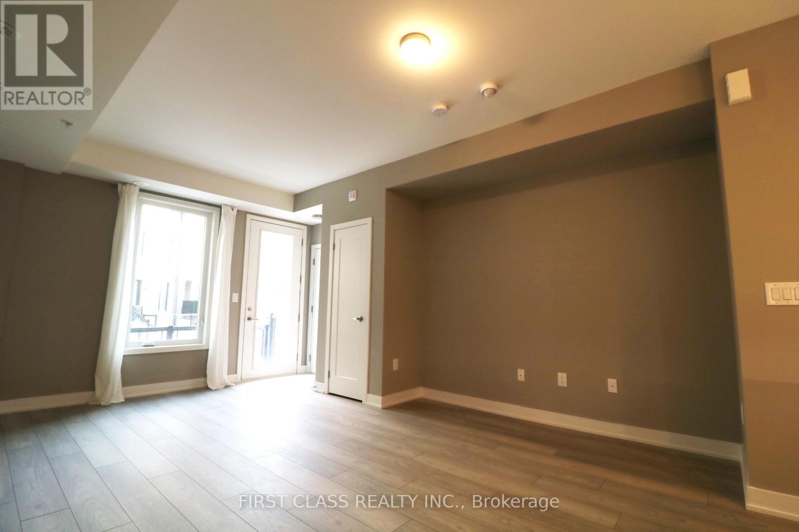 4 - 3488 Widdicombe Way, Mississauga, Ontario L5L 2M5 - Photo 5 - W13151920
