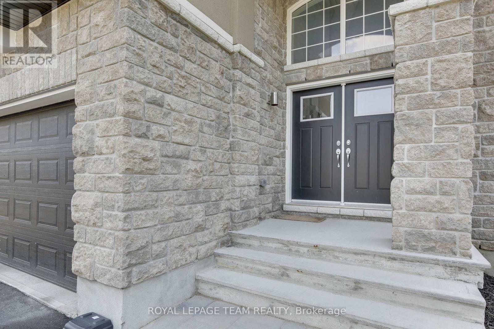 389 Andalusian Crescent, Ottawa, Ontario  K2V 0C3 - Photo 2 - X13162826