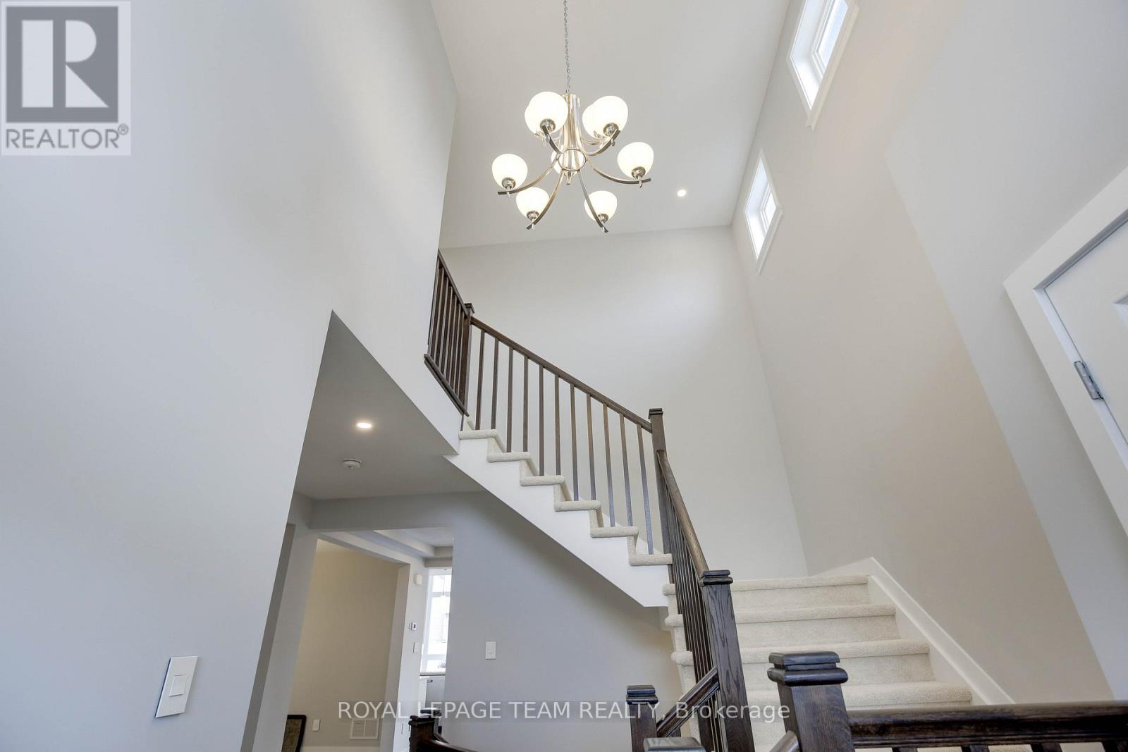 389 Andalusian Crescent, Ottawa, Ontario  K2V 0C3 - Photo 4 - X13162826