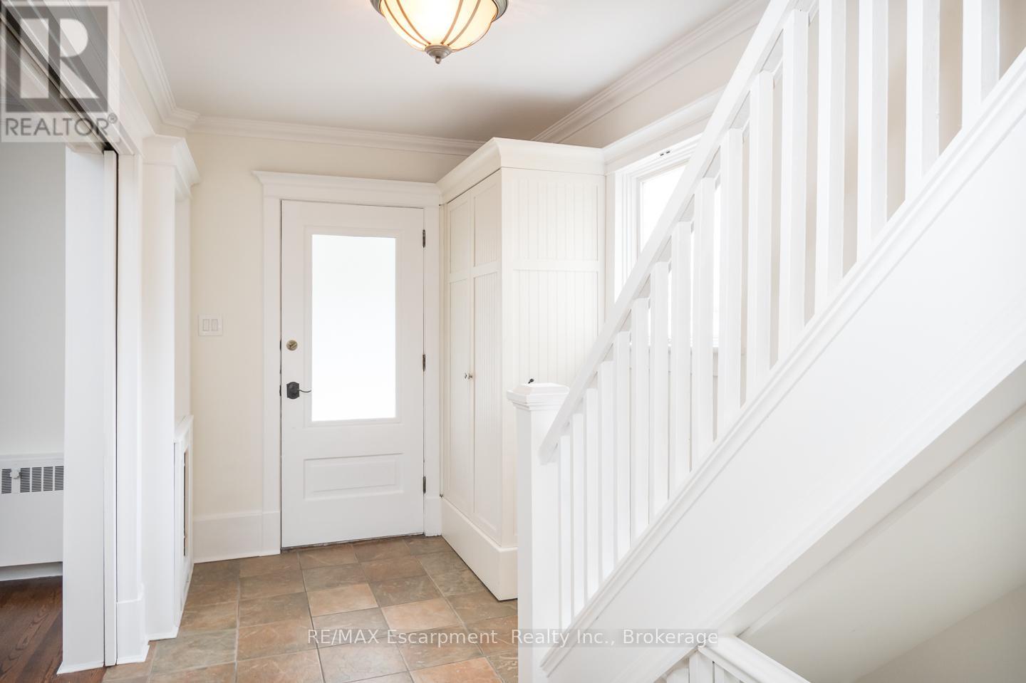 209 Allan Street, Oakville, Ontario  L6J 3P2 - Photo 2 - W13162802