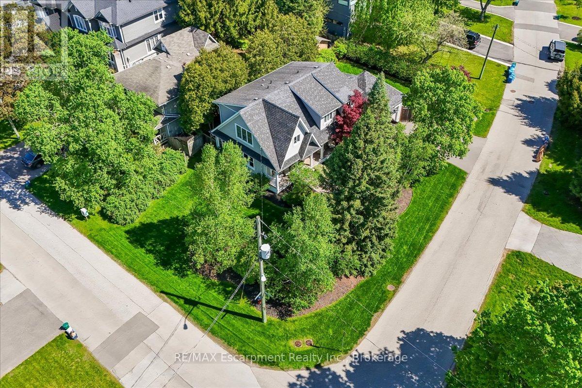 549 Jeanette Drive, Oakville, Ontario  L6K 1M9 - Photo 3 - W13162852