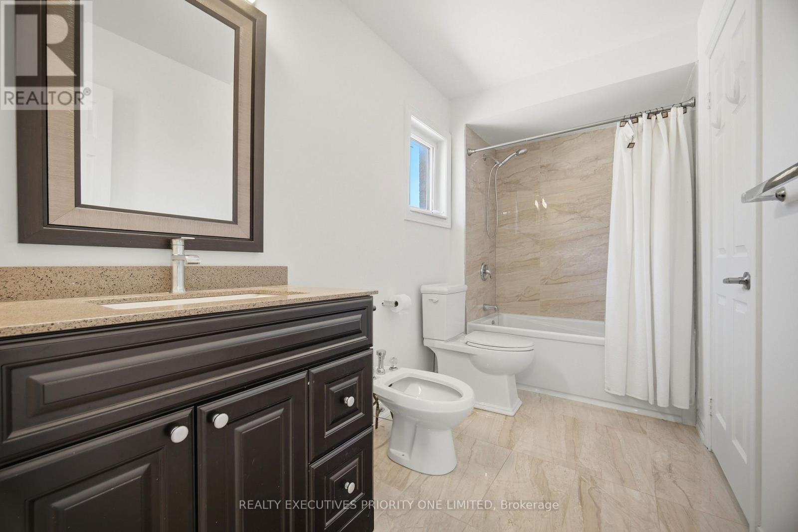 6 La Pinta Street, Vaughan, Ontario  L6A 3H9 - Photo 24 - N13159728