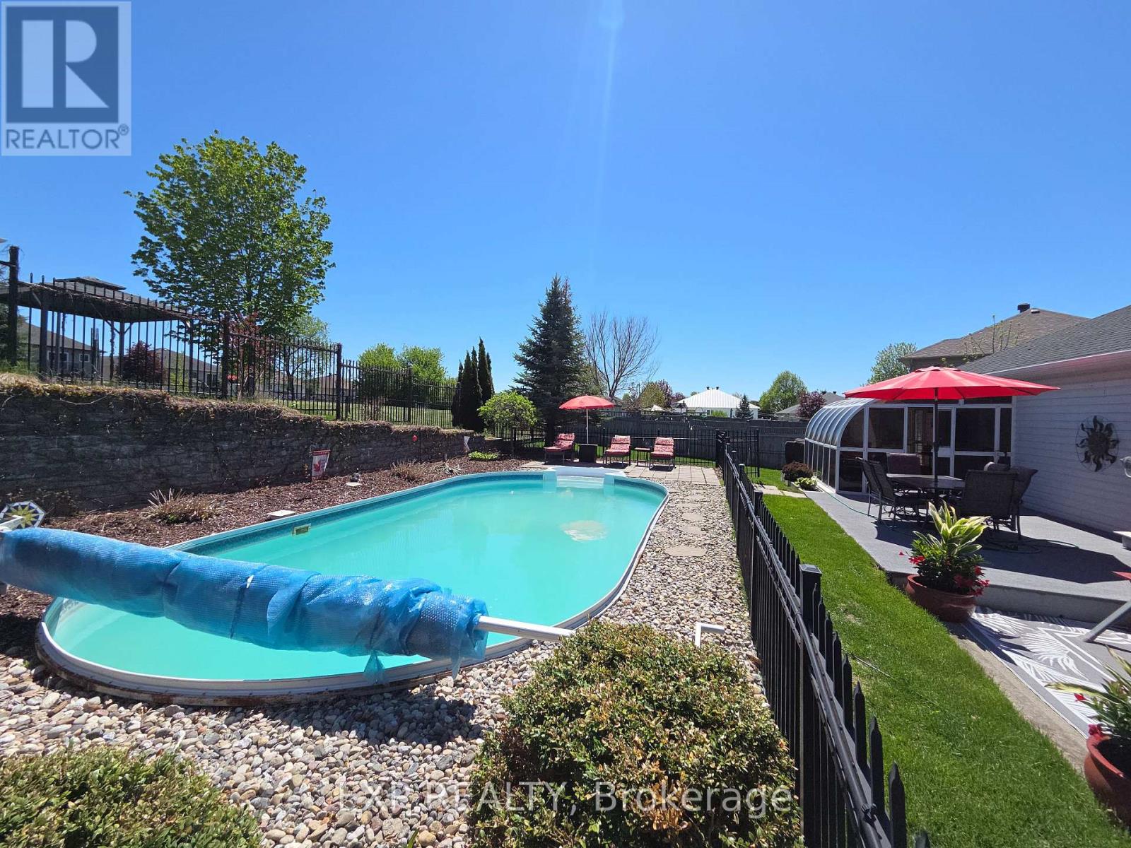 126 Metcalfe Drive, Mississippi Mills, Ontario  K0A 1A0 - Photo 49 - X12955584