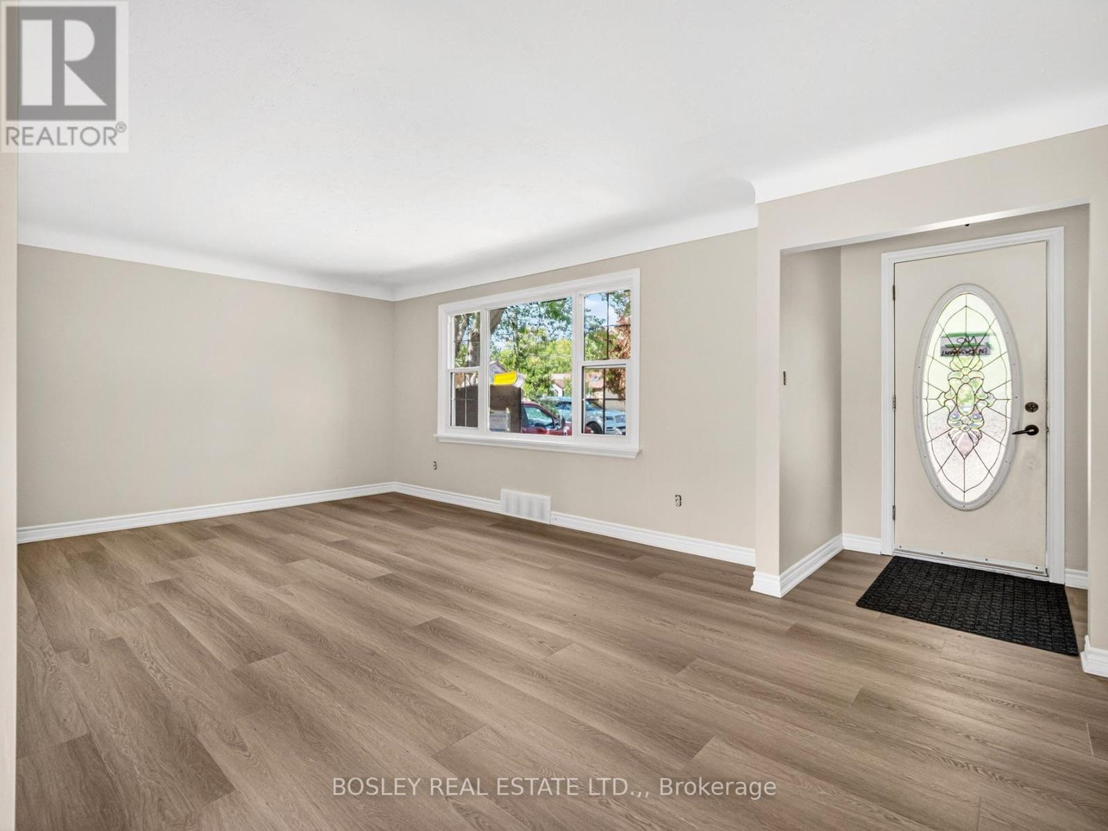 8 Pearce Avenue, St. Catharines (Bunting/linwell), Ontario  L2M 2L8 - Photo 2 - X13162892