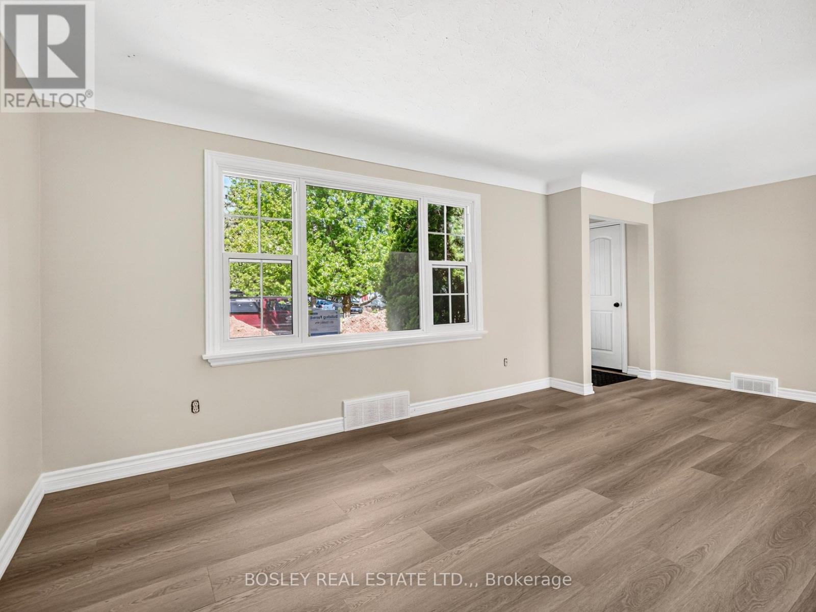 8 Pearce Avenue, St. Catharines (Bunting/linwell), Ontario  L2M 2L8 - Photo 3 - X13162892
