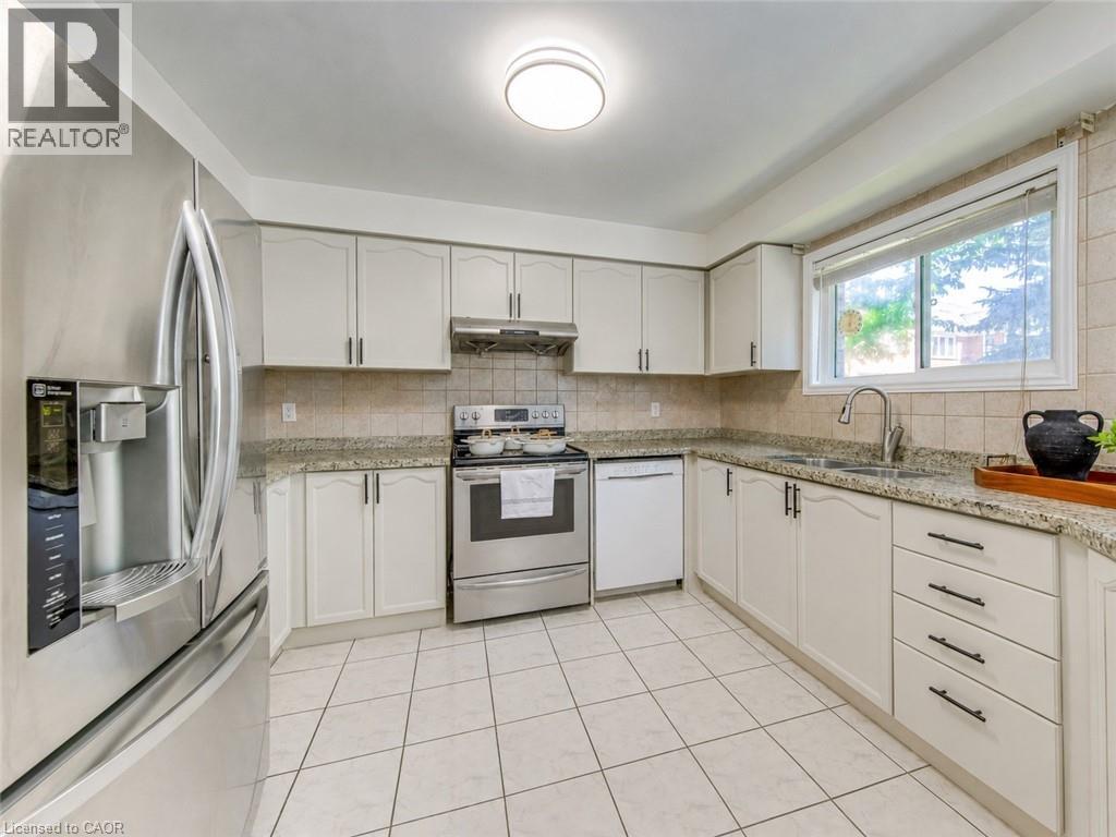 5875 Fieldon Road, Mississauga, Ontario  L5M 5K5 - Photo 11 - 40832642
