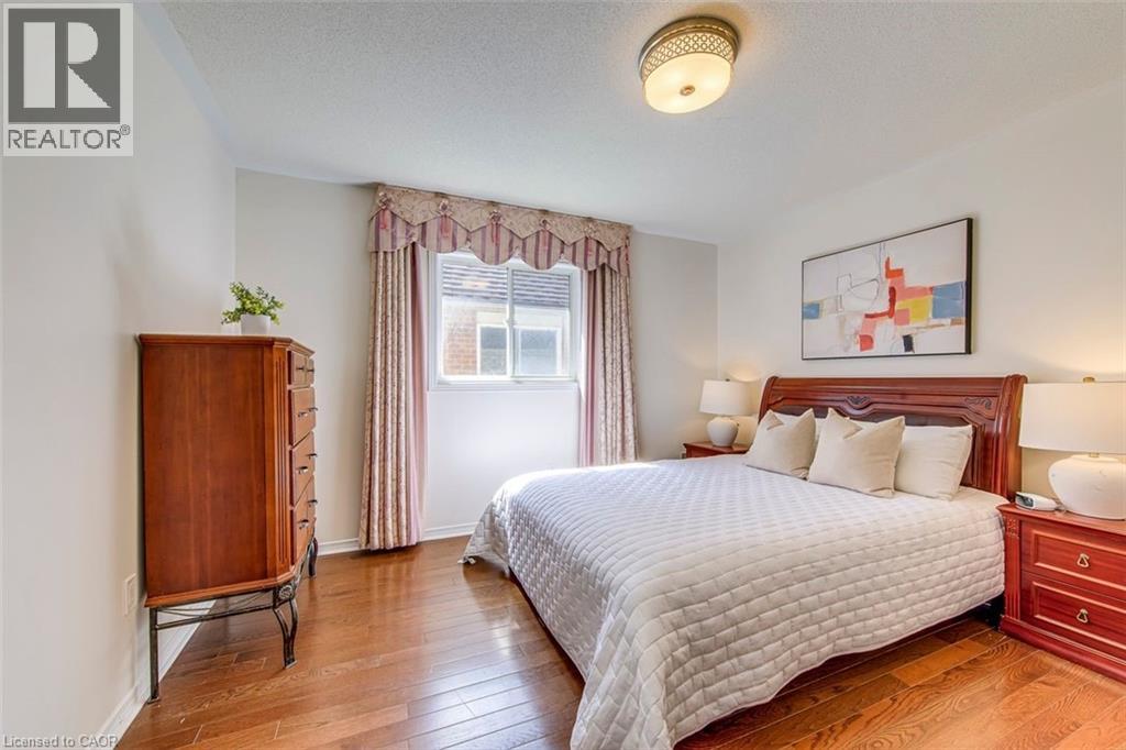 5875 Fieldon Road, Mississauga, Ontario  L5M 5K5 - Photo 32 - 40832642