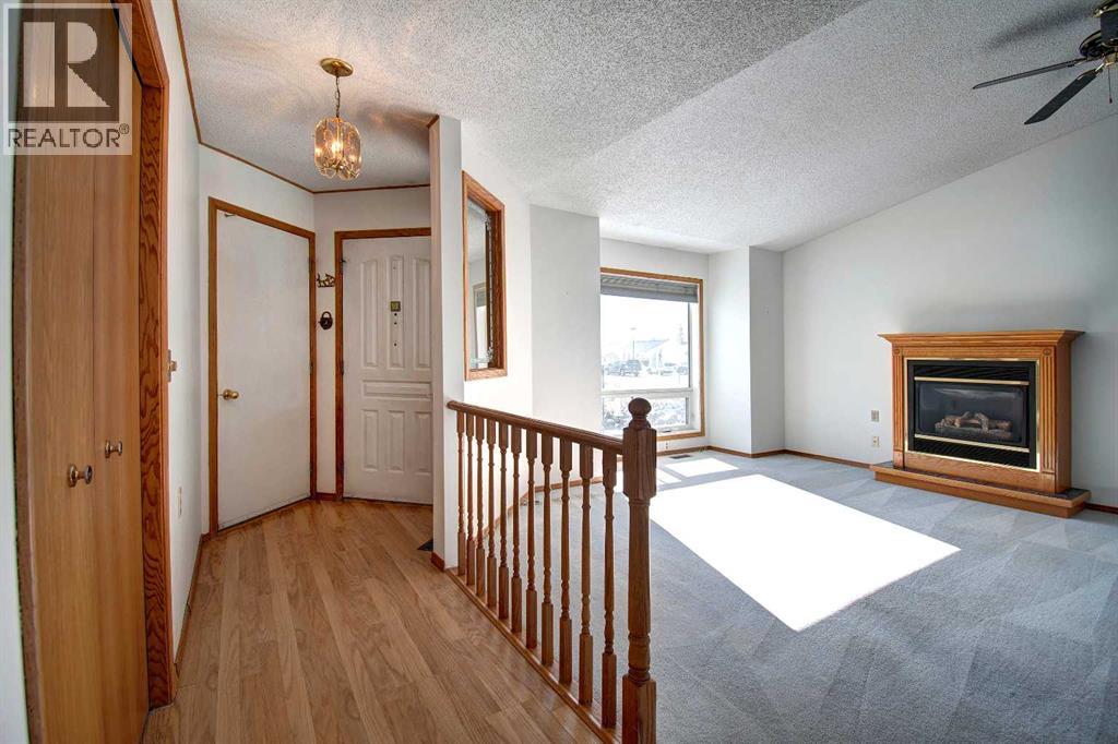 273 Woodside Road NW, Airdrie, Alberta  T4B 2C6 - Photo 4 - A2299990