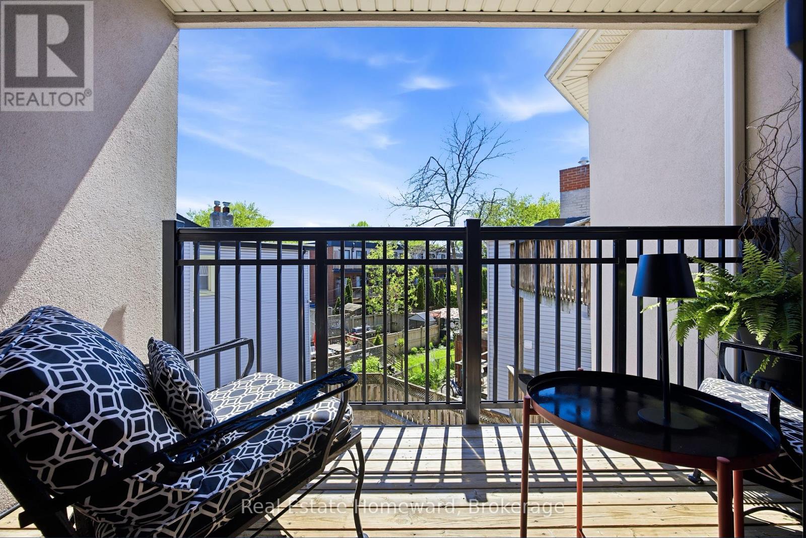 1467 Dundas Street E, Toronto, Ontario  M4M 1S7 - Photo 24 - E13162766